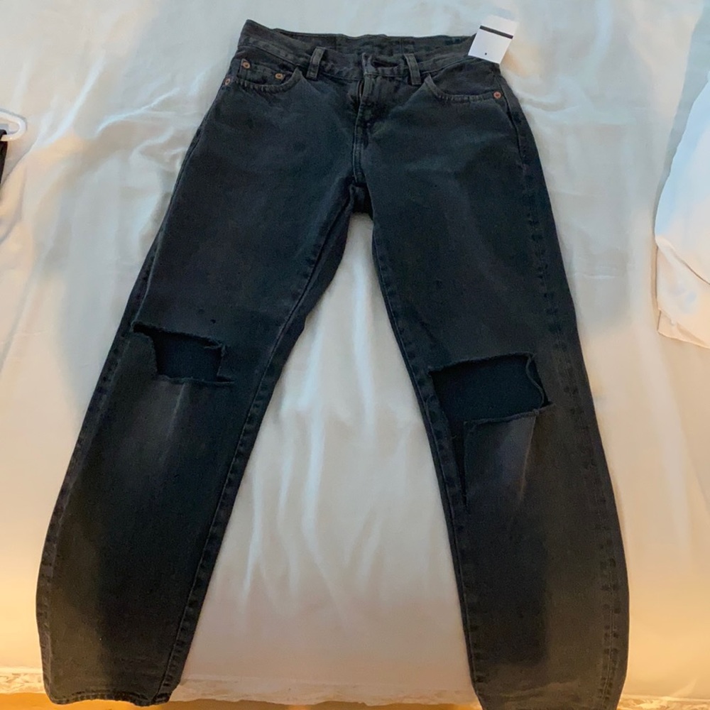 Levi’s Straight Leg Low Waisted Jeans